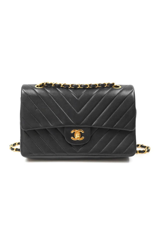 CHANEL CHEVRON CLASSIC MEDIUM FLAP BAG